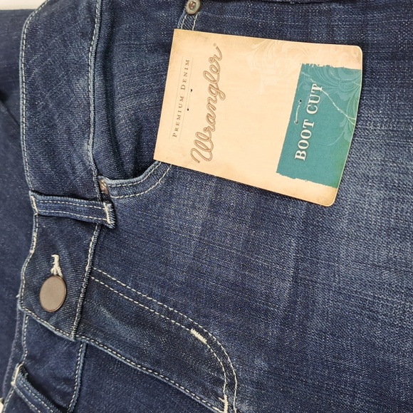 Wrangler Bootcut Faded Blue Jeans Size 5/6 x 30 - Picture 16 of 16